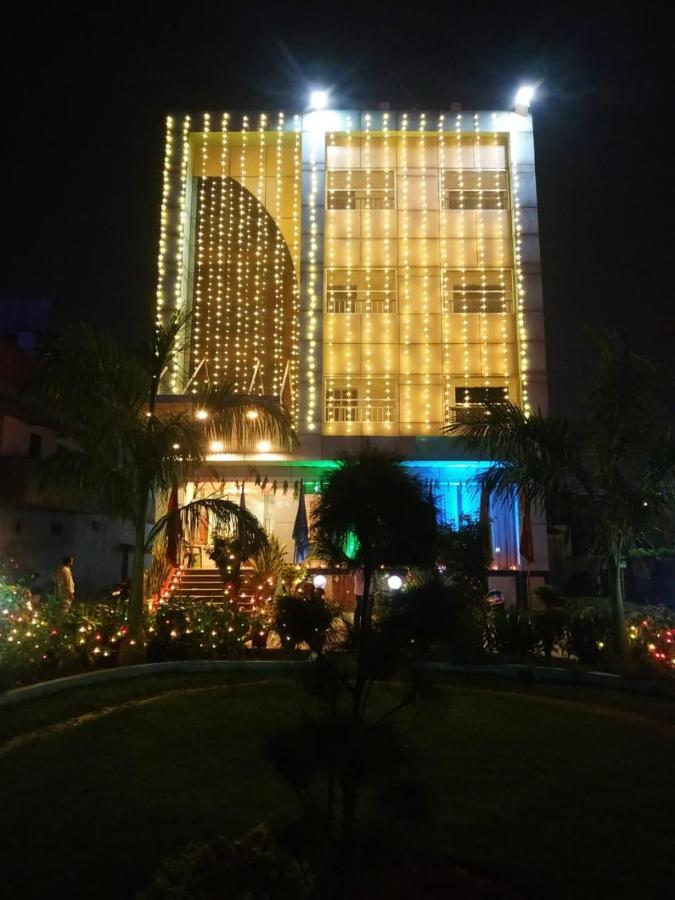 Varanasi Palace 外观 照片