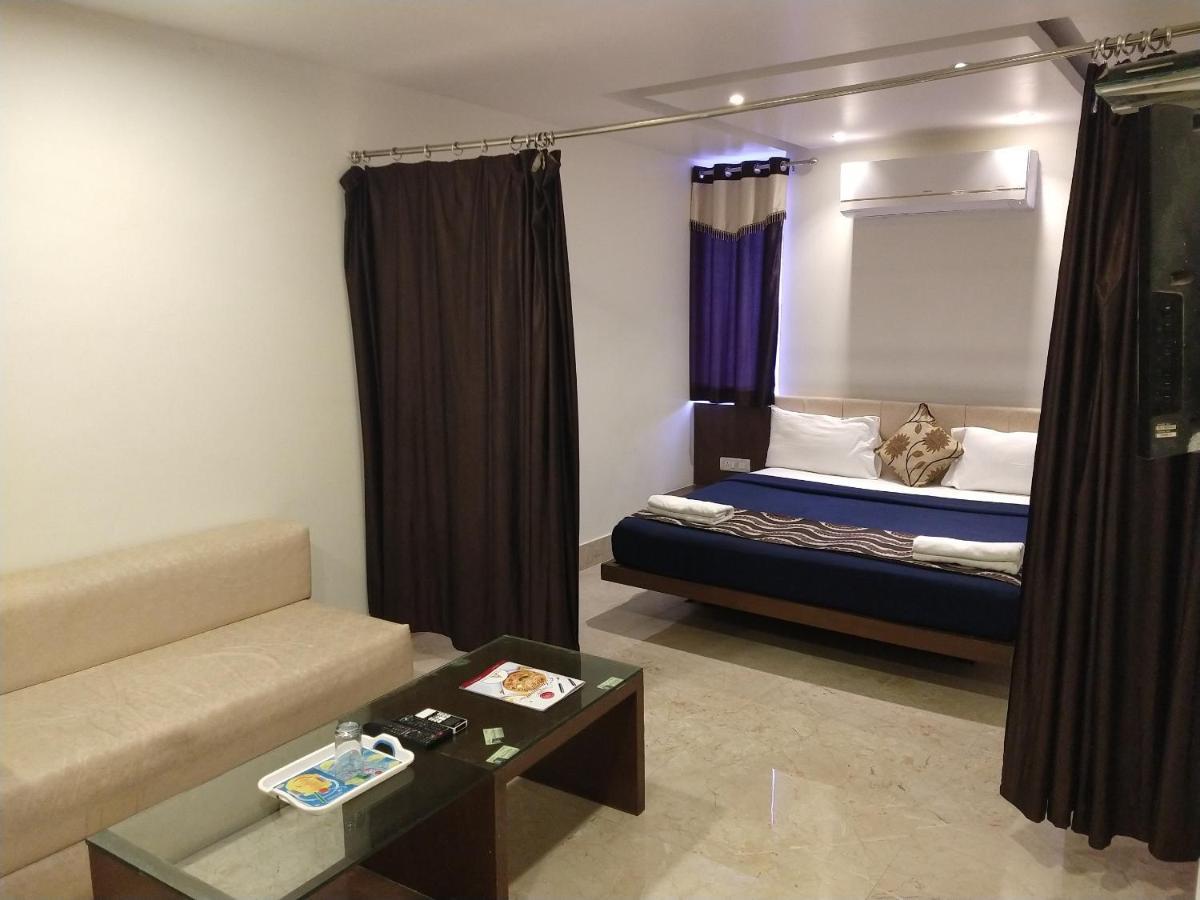 Varanasi Palace 外观 照片