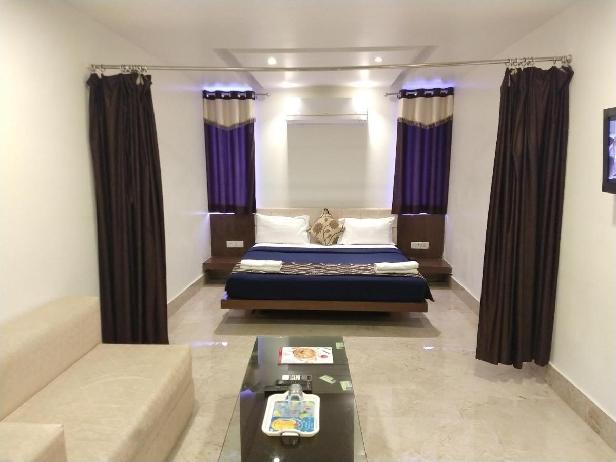 Varanasi Palace 外观 照片